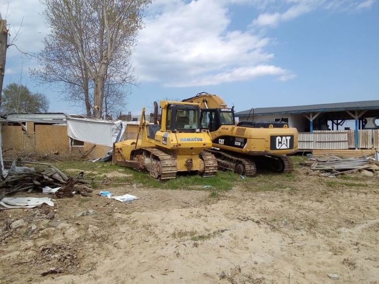 Очевидно е - дюни на къмпинг "Смокиня" са унищожени