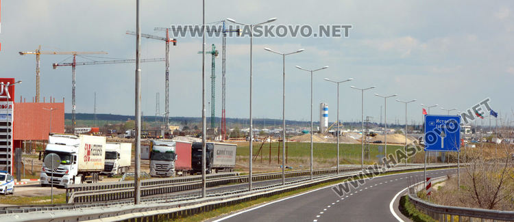 Пиян тираджия опита да подкупи полицаи