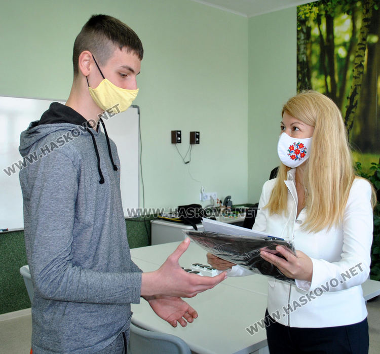 Стоян Малинин лауреат в олимпиада по информатика, ученици от ПМГ-Хасково с награди от престижни състезания