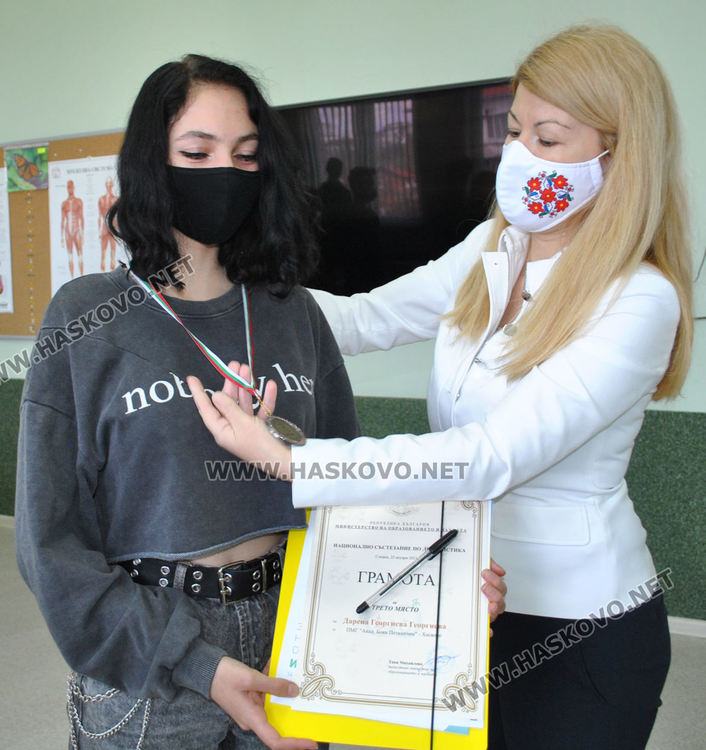 Стоян Малинин лауреат в олимпиада по информатика, ученици от ПМГ-Хасково с награди от престижни състезания