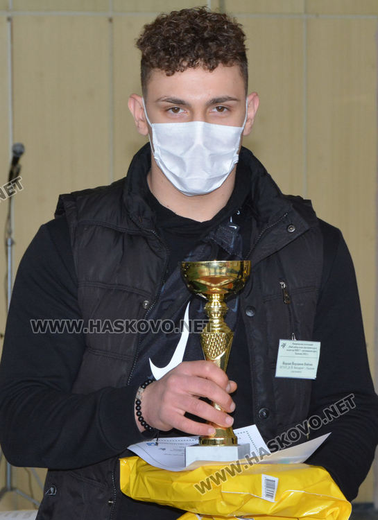 Отборът на ПГТАТ-Хасково е шампион в състезанието &bdquo;Най-добър млад автомонтьор и водач на МПС&ldquo;