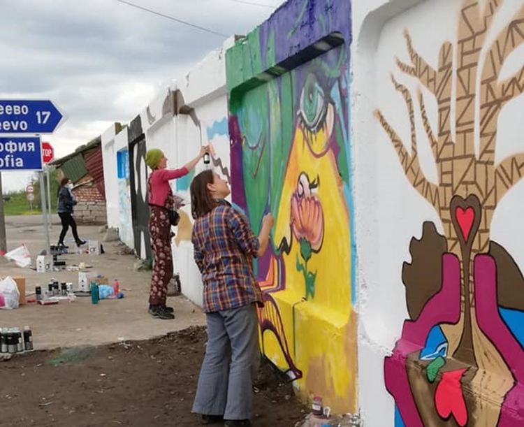 Мария Петкова завоюва първо място в конкурс за графити "Пробуждане"