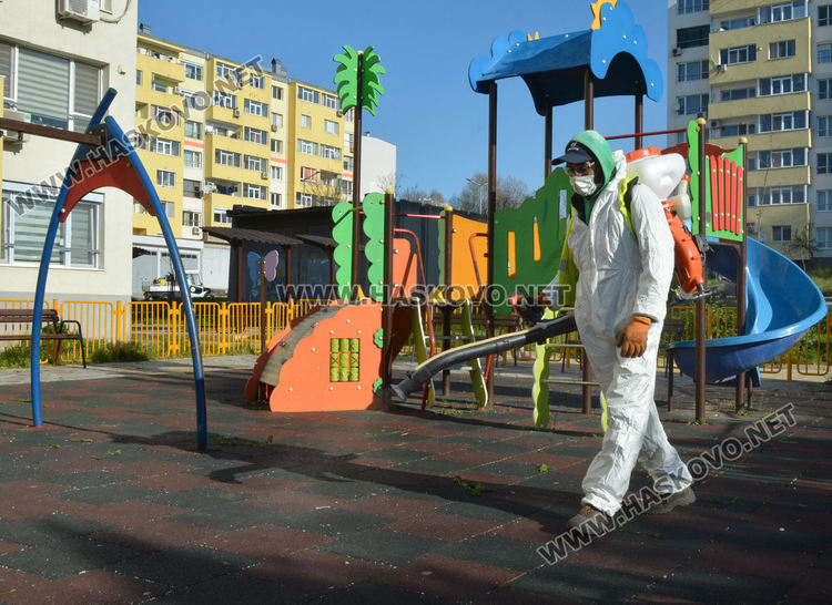 Пръскат в четвъртък срещу кърлежи на Кенана и в Орфей