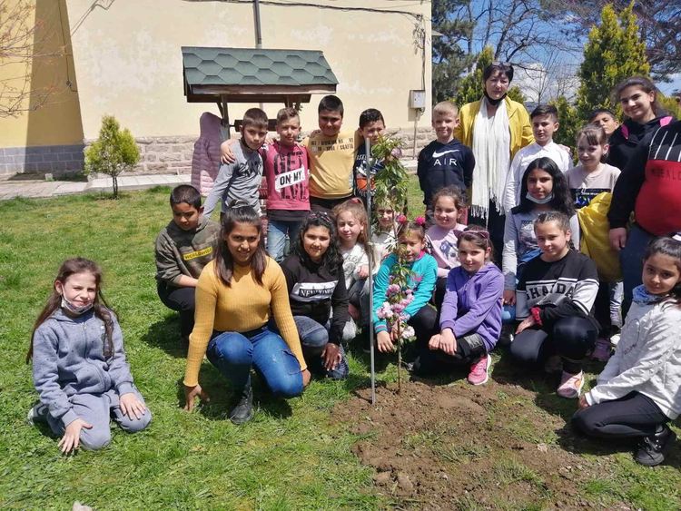 Екоинициативи в Деня на Земята