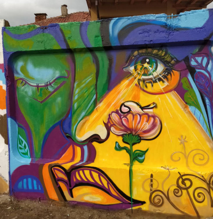 Мария Петкова завоюва първо място в конкурс за графити "Пробуждане"