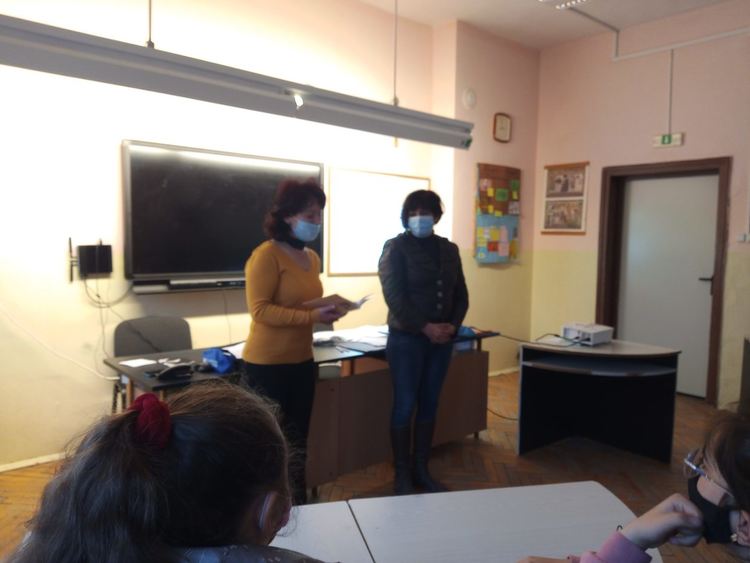 Поетесата Величка Петкова гостува на ученици в ОУ "Юрий Гагарин"