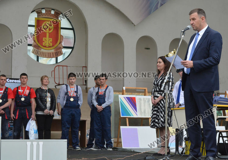 Анелия Петрова ще представя Хасково на Националното състезание „Най-добър млад строител“