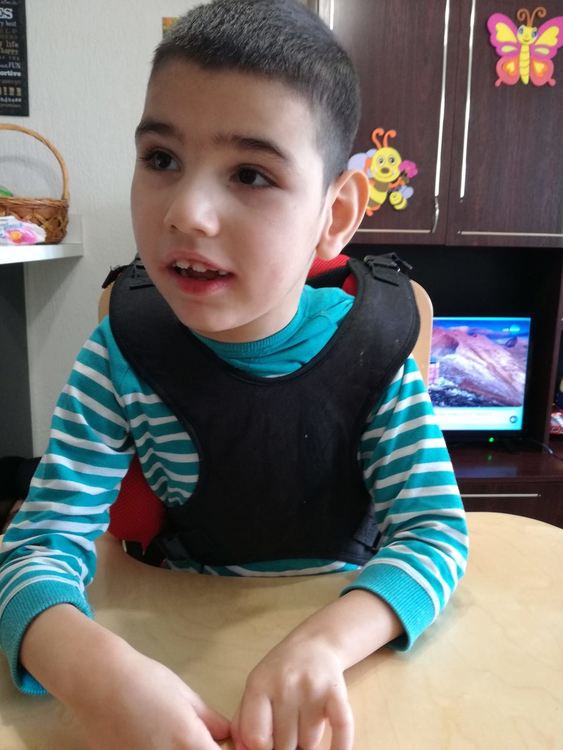 За Вики вече са събрани над 33 хиляди лева, семейството благодари за подкрепата