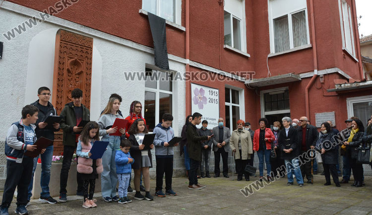 Арменската общност днес отбелязва 106 години от геноцида