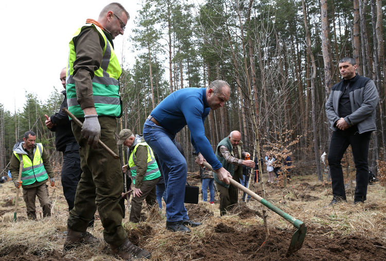 Президентът иска да остави парламента да свърши полезна работа преди да даде втория мандат