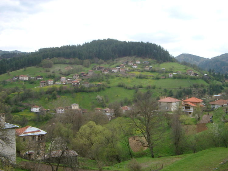 Серафимовци с петиция, искат контейнери за разделно събиране