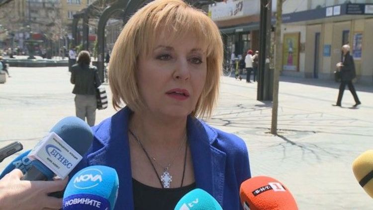 Манолова за третия мандат: Не трябва зад гърба на най-малките да се скрият големите