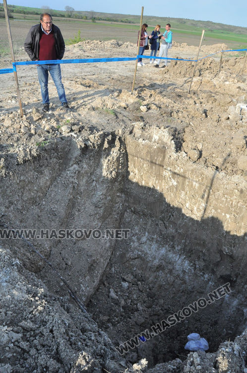 Загробиха част от птиците с инфлуенца до параклис край Малево, хората протестират