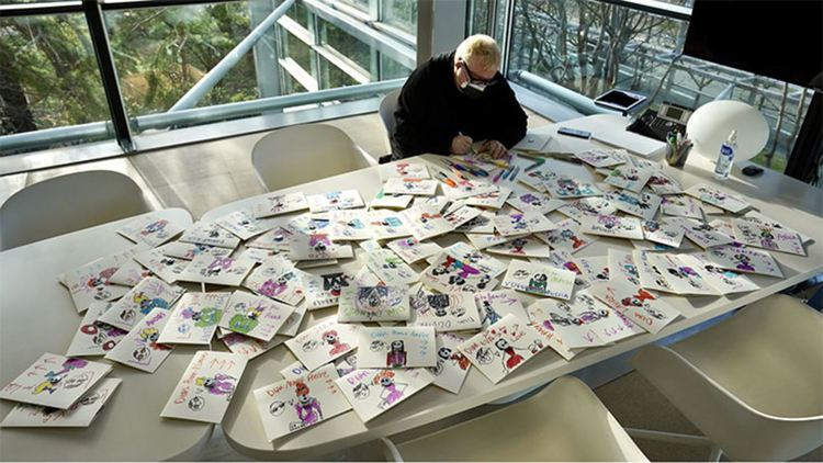 Светът на модата загуби Албер Елбаз