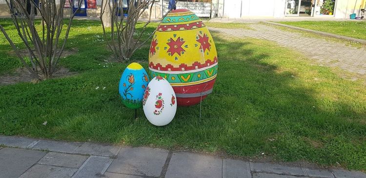 С все по-богата великденска украса ни радва Общината
