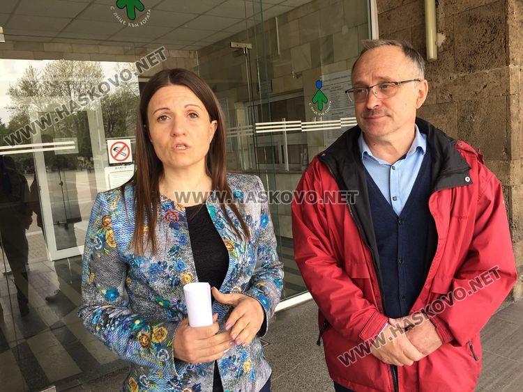 Заразените птици от ямите край Малево ще бъдат изровени и изгорени в инсенератор