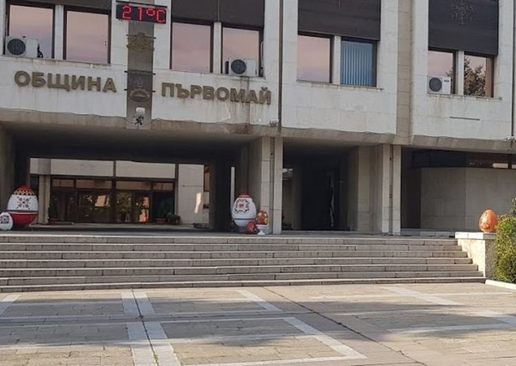 С все по-богата великденска украса ни радва Общината