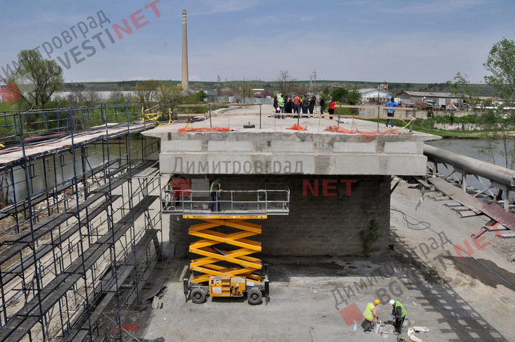 Кога ще бъде пуснато движението по моста над река Марица в Димитровград?