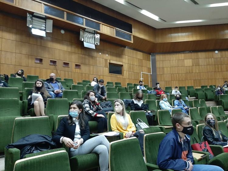 Създаде се Ученически младежки парламент към РУО-Смолян