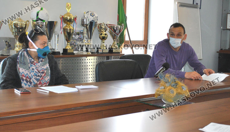 Собственикът на игрищата на „Ямача“ иска 100 евро на квадрат, започват преговори за цената