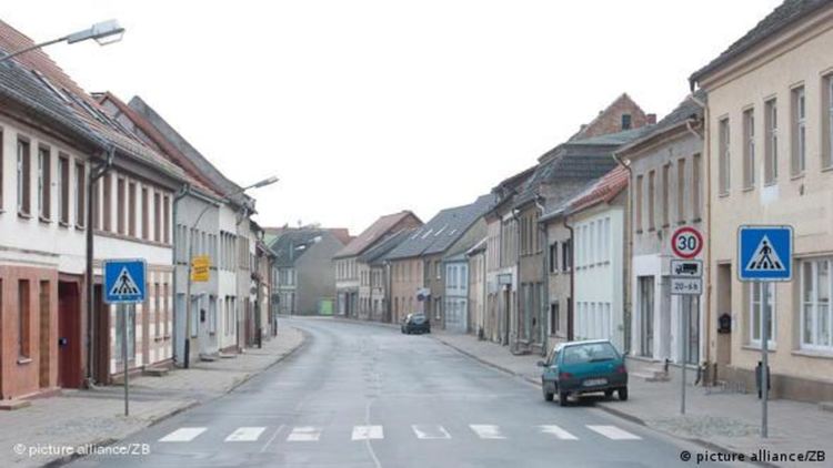 Къща и 1000 евро безусловен доход. Kак едно германско градче привлича млади хора