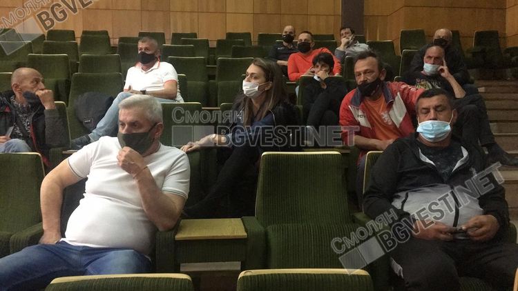 Общинският съвет отказа увеличение в цените на таксиметровите услуги в Смолян