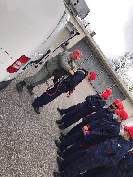 Училище и бизнес, ръка за ръка в ПГЕЕ „Капитан Петко войвода”