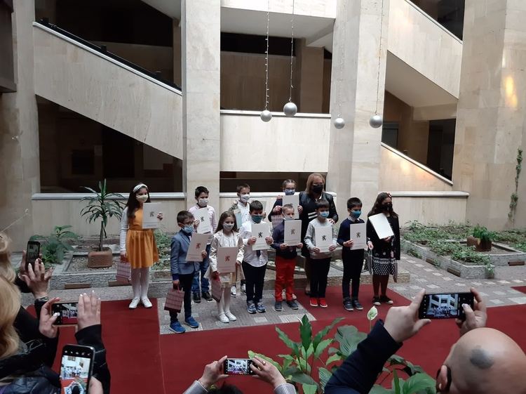 На специално тържество връчиха грамотите на първенците в Национално математическо състезание