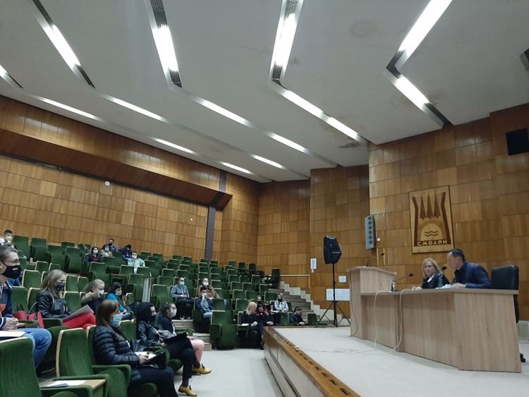 Създаде се Ученически младежки парламент към РУО-Смолян