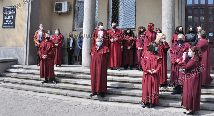 Прокурори, следователи и съдебни служители срещу готвените промени в законодателството за съдебните власти