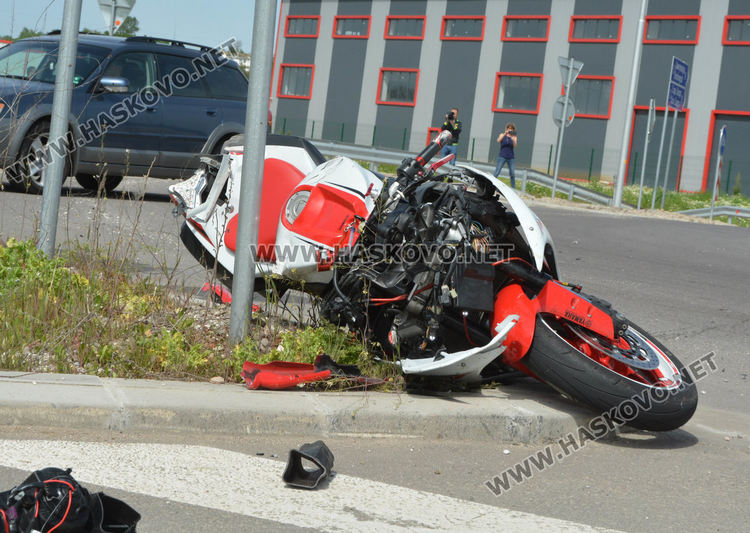 44-годишен моторист пострада при катастрофа на кръговото до „Язаки”