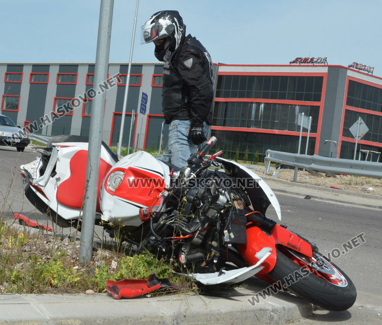 44-годишен моторист пострада при катастрофа на кръговото до „Язаки”