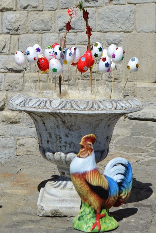 Читалището в Момчиловци първенец по великденска украса