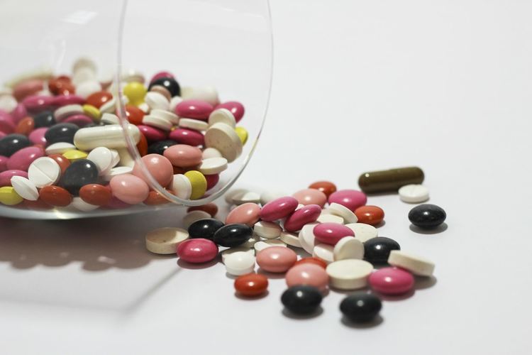 Pfizer започва клинични изпитвания на първото хапче за лечение на COVID-19