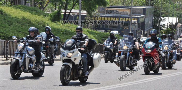 Мотористи от цяла Южна България с призив за толерантност на пътя