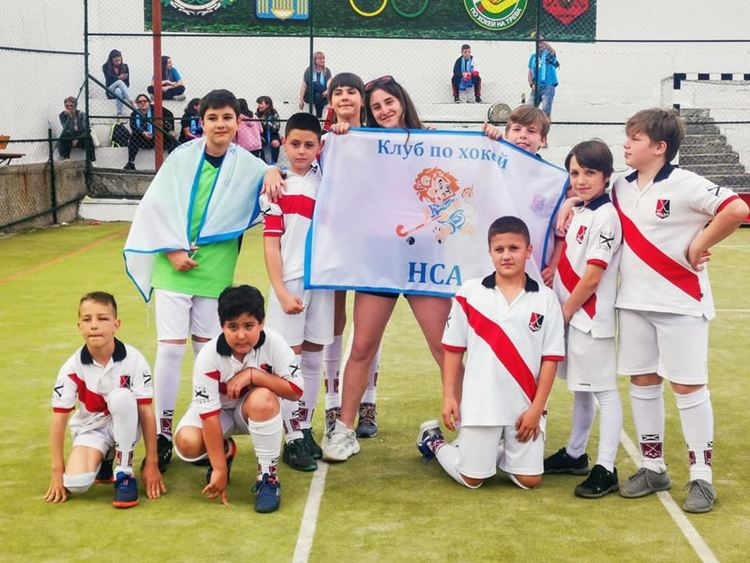 Баните се превърна в столица на "хокея на трева"