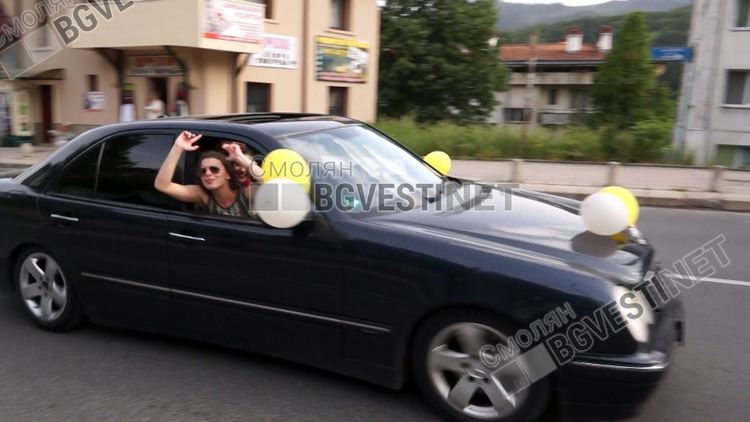 Благородно: Смолянчанин  дава автомобила си на нуждаещи се абитуриенти за деня на бала