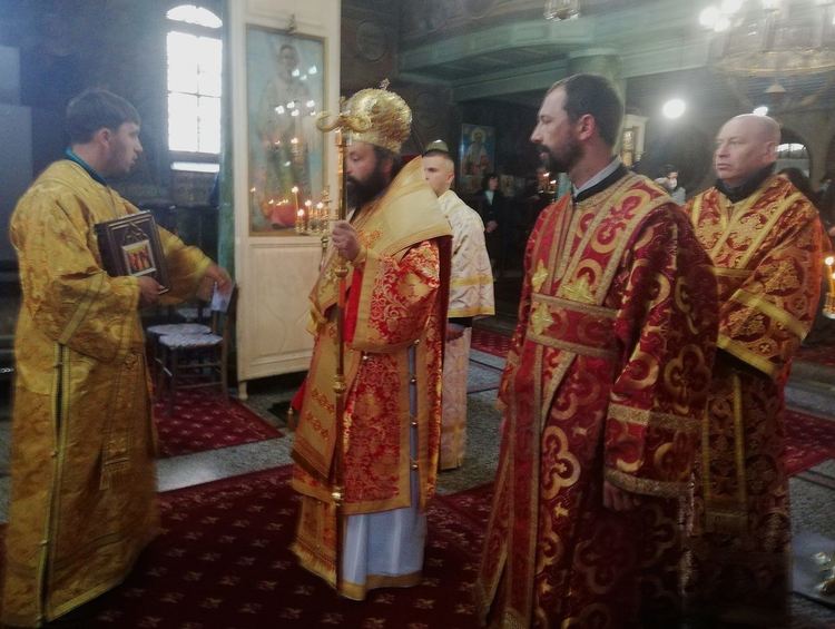 В Момчиловци епископът помоли Възкръсналият Христос да ни благослови и освети