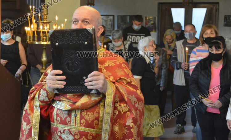 Тържествена литургия в „Свети Георги”, предстои ремонт на църквата