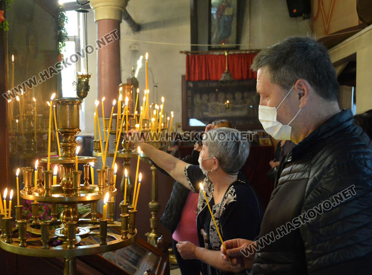 Тържествена литургия в „Свети Георги”, предстои ремонт на църквата