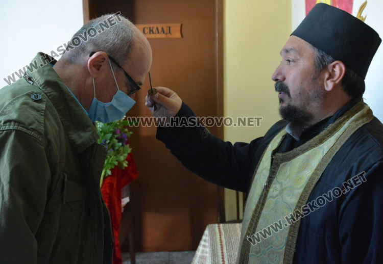 Тържествена литургия в „Свети Георги”, предстои ремонт на църквата