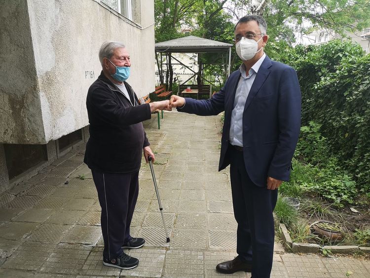 Кметът почете ветеран от Втората световна война