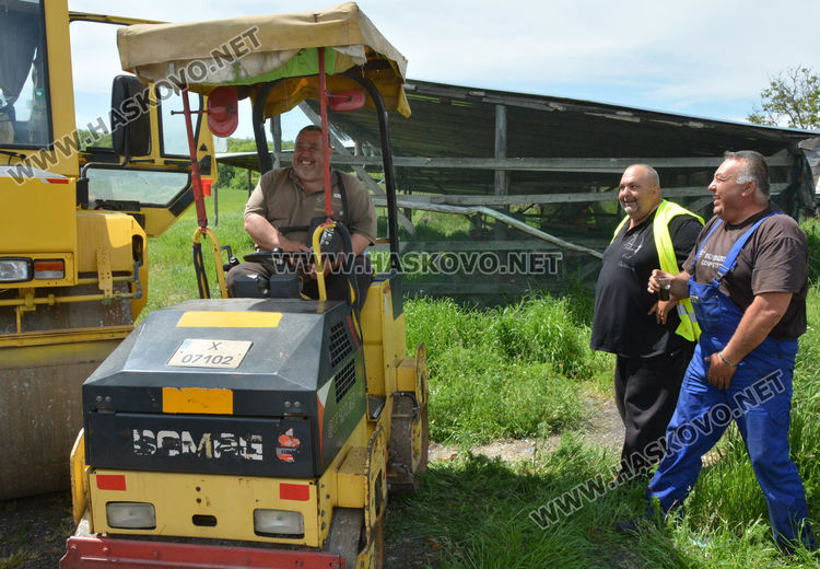 Изкърпват 6 700 кв. м. по пътя от Хасково към Кърджали