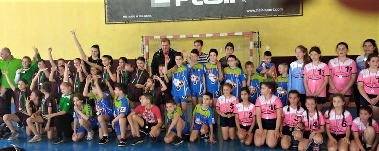Децата на „Асти 91“ първи на Зоналното по хандбал, юношите до 19 г. не успяха за Държавното