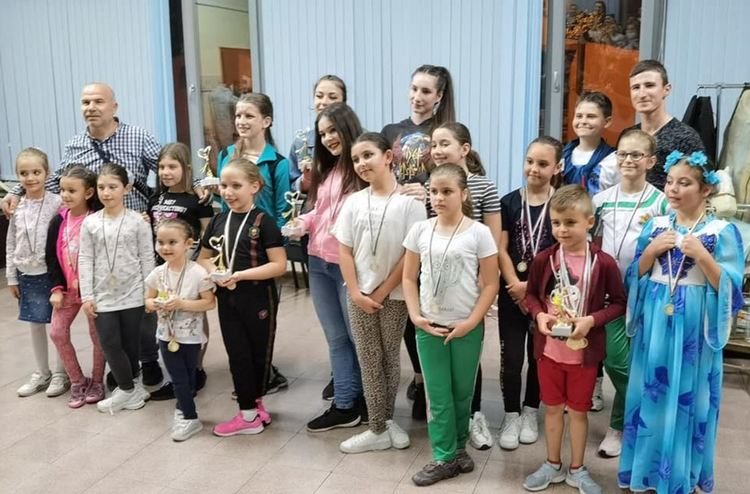 Галаксико с множество челни места на XVIII Национален фестивал на камерния танц