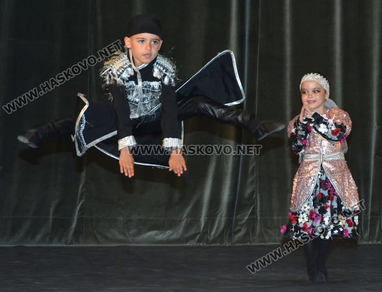 Балерина от Варна получи Купата на кмета на Национален фестивал на камерния танц