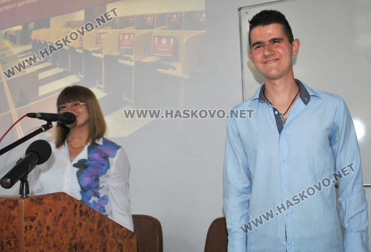 Петър Овчаров