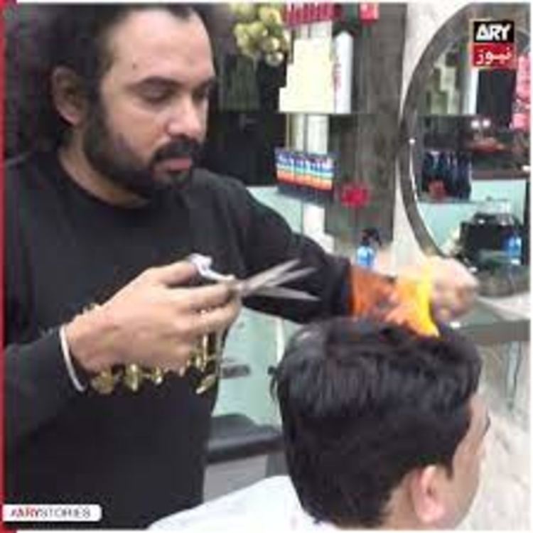 Екстремни фризури със сатър или горелка