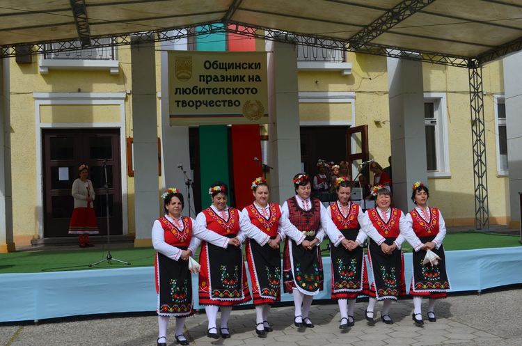 Над 130 самодейци се изявиха в Прегледа на любителското творчество