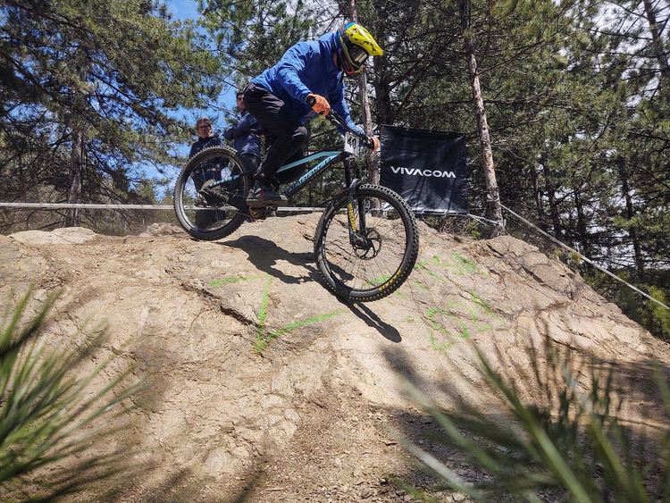 Юноша от смолянски клуб стана първи при старта на сезона в планинското колоездене